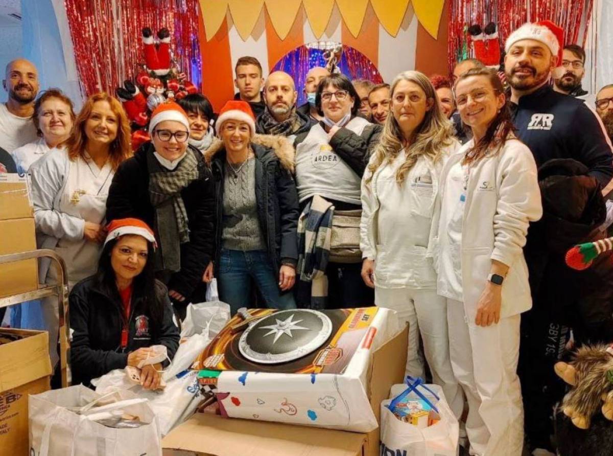 Torino, 300 giocattoli per accendere la speranza: la solidarietà che illumina i sorrisi dei bambini del Regina Margherita